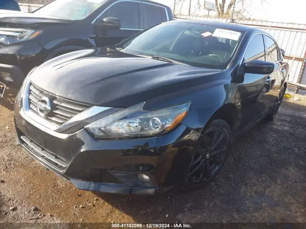 1N4AL3AP8HC175363 2017 NISSAN ALTIMA - Image 2