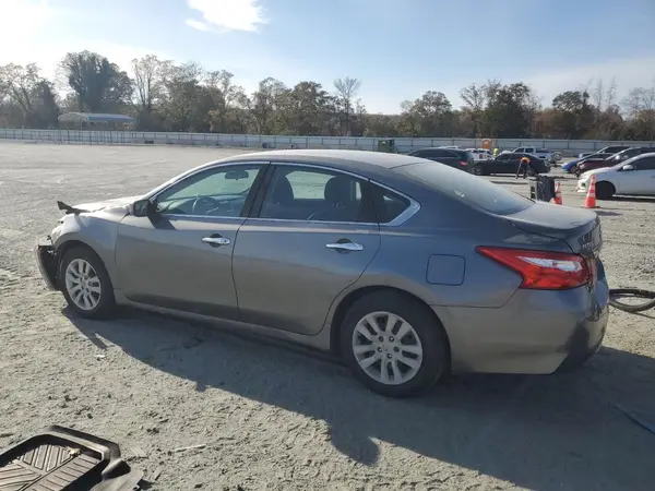 1N4AL3AP8HC175671 2017 NISSAN ALTIMA - Image 2