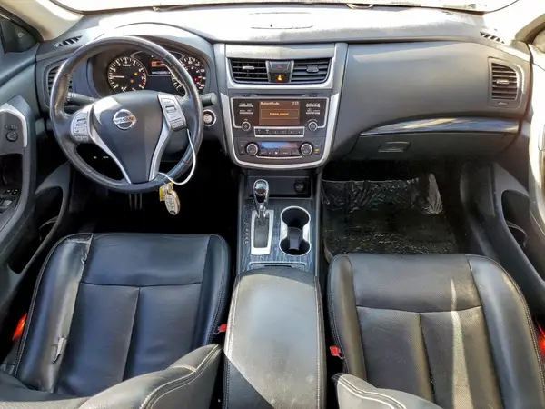 1N4AL3AP8HC175766 2017 NISSAN ALTIMA - Image 8
