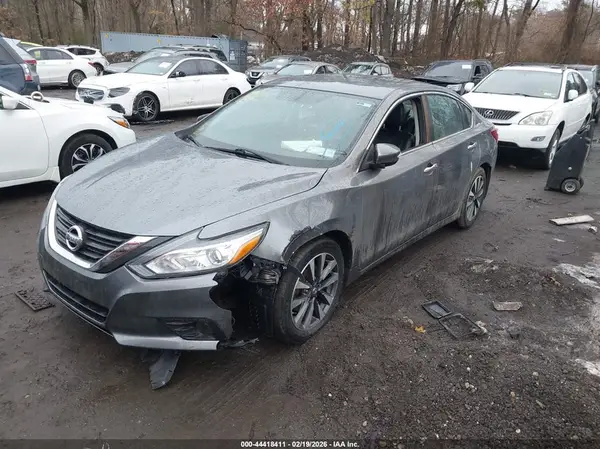 1N4AL3AP8HC176688 2017 NISSAN ALTIMA - Image 2
