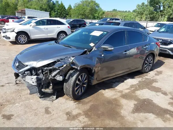 1N4AL3AP8HC178604 2017 NISSAN ALTIMA - Image 2