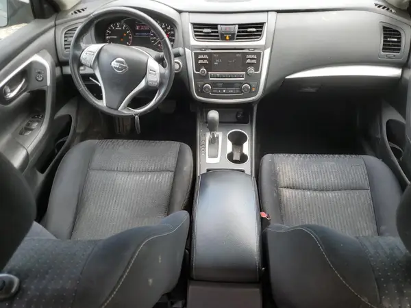 1N4AL3AP8HC178683 2017 NISSAN ALTIMA - Image 8