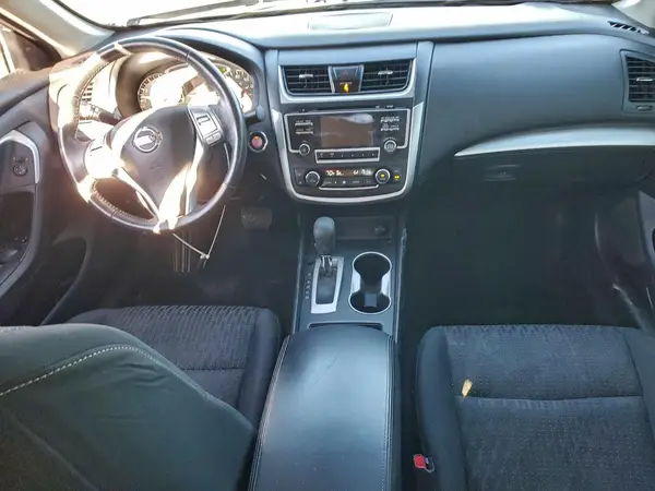 1N4AL3AP8HC180594 2017 NISSAN ALTIMA - Image 8