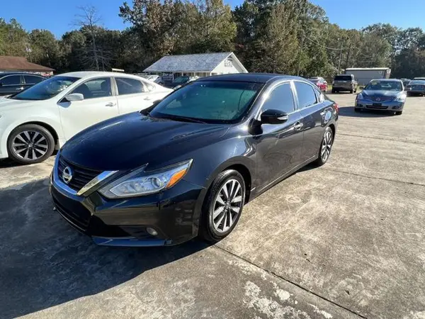 1N4AL3AP8HC189246 2017 NISSAN ALTIMA - Image 1