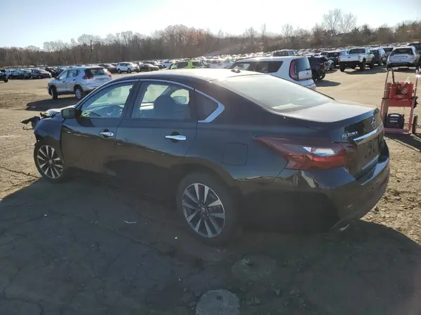 1N4AL3AP8HC190669 2017 NISSAN ALTIMA - Image 2