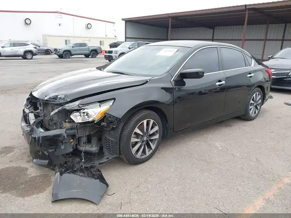 1N4AL3AP8HC190784 2017 NISSAN ALTIMA - Image 2