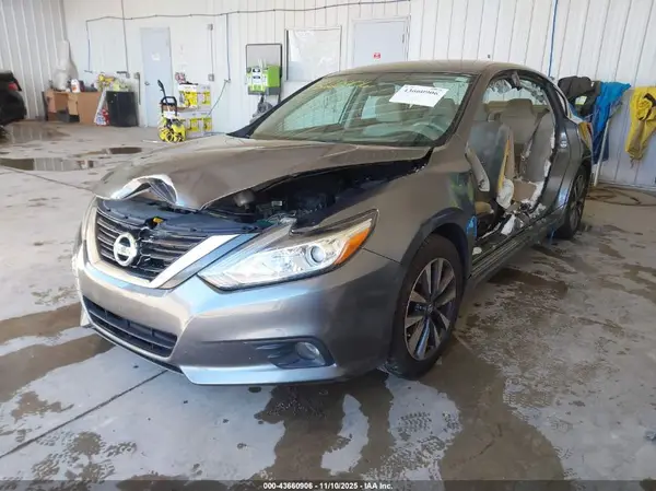1N4AL3AP8HC190851 2017 NISSAN ALTIMA - Image 2