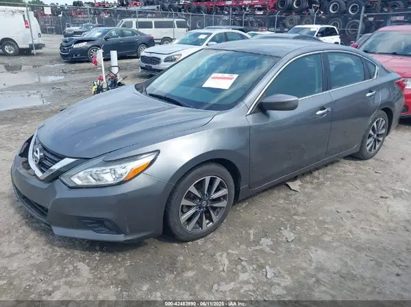 1N4AL3AP8HC193748 2017 NISSAN ALTIMA - Image 2