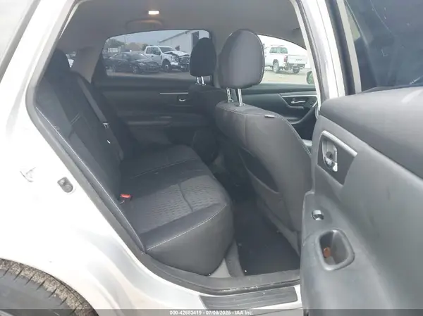 1N4AL3AP8HC194107 2017 NISSAN ALTIMA - Image 8