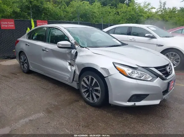 1N4AL3AP8HC194169 2017 NISSAN ALTIMA - Image 1