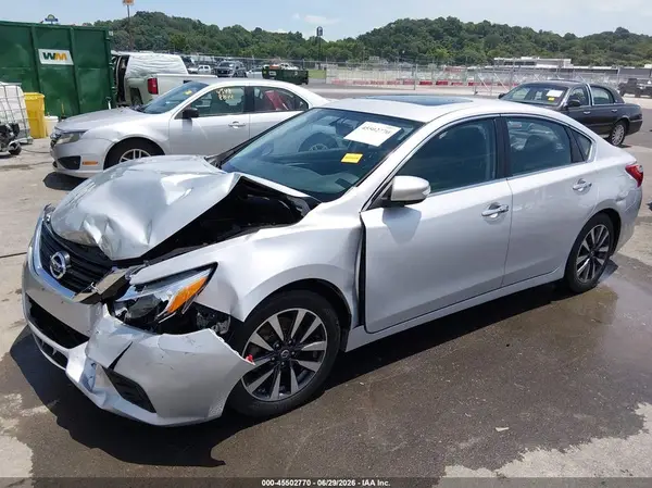 1N4AL3AP8HC194222 2017 NISSAN ALTIMA - Image 2