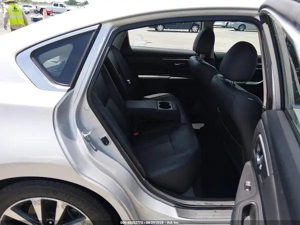 1N4AL3AP8HC194222 2017 NISSAN ALTIMA - Image 8