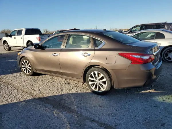 1N4AL3AP8HC194432 2017 NISSAN ALTIMA - Image 2