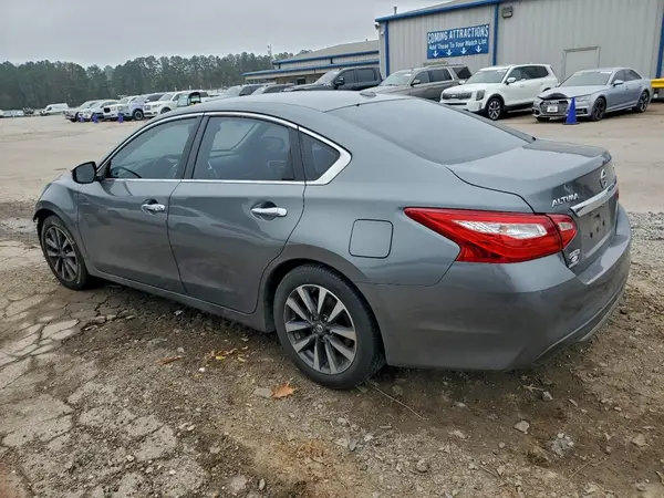1N4AL3AP8HC194852 2017 NISSAN ALTIMA - Image 2