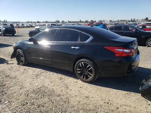 1N4AL3AP8HC195385 2017 NISSAN ALTIMA - Image 2