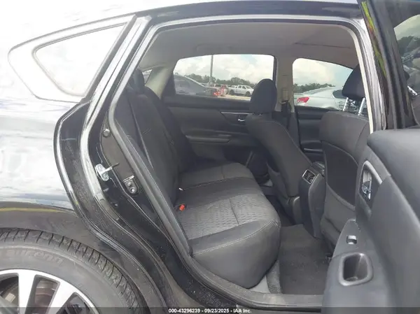 1N4AL3AP8HC196326 2017 NISSAN ALTIMA - Image 8