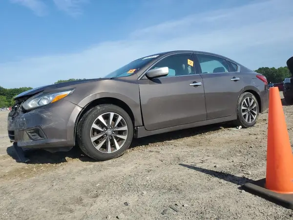 1N4AL3AP8HC197119 2017 NISSAN ALTIMA - Image 1
