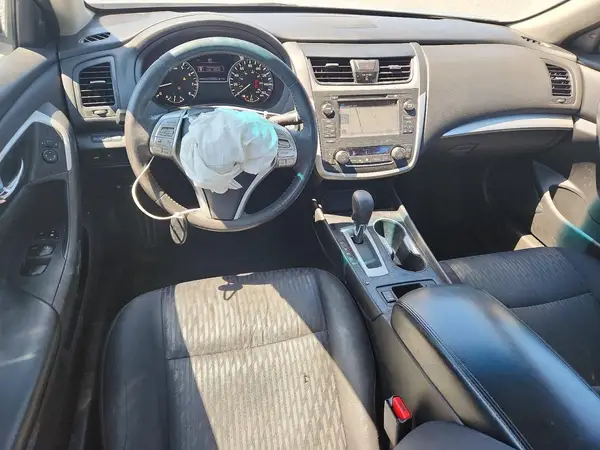 1N4AL3AP8HC197895 2017 NISSAN ALTIMA - Image 8