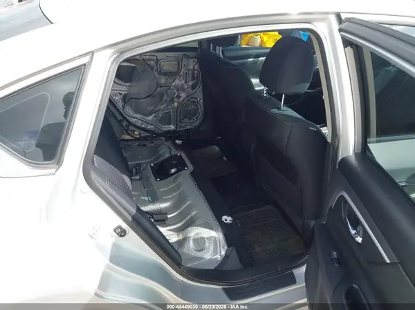 1N4AL3AP8HC197928 2017 NISSAN ALTIMA - Image 8