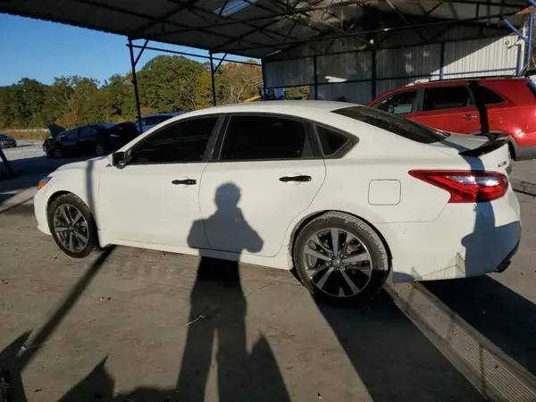 1N4AL3AP8HC198142 2017 NISSAN ALTIMA - Image 2