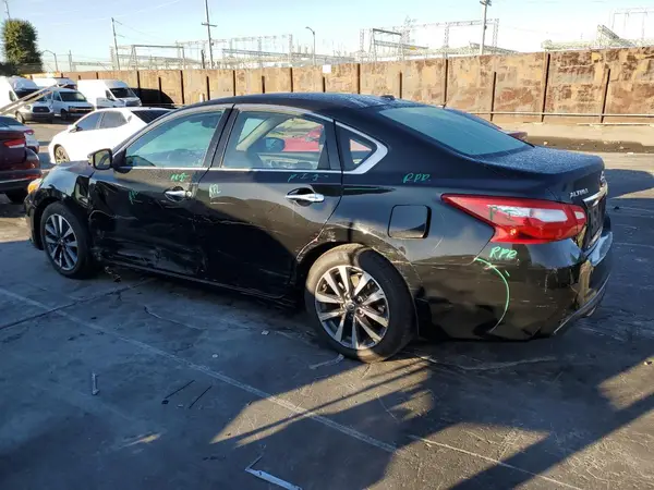 1N4AL3AP8HC199632 2017 NISSAN ALTIMA - Image 2