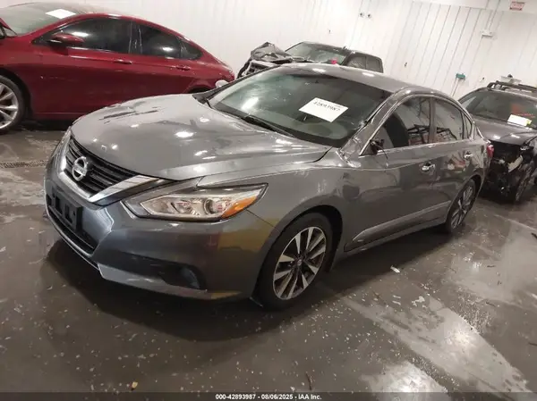 1N4AL3AP8HC203825 2017 NISSAN ALTIMA - Image 2