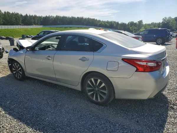 1N4AL3AP8HC206305 2017 NISSAN ALTIMA - Image 2