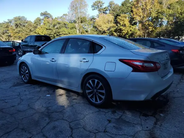 1N4AL3AP8HC207129 2017 NISSAN ALTIMA - Image 2