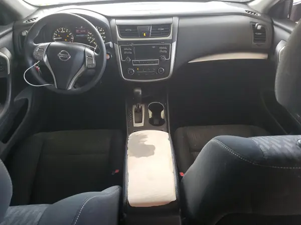 1N4AL3AP8HC210158 2017 NISSAN ALTIMA - Image 8