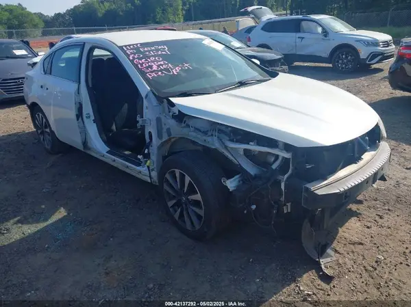 1N4AL3AP8HC211987 2017 NISSAN ALTIMA - Image 1