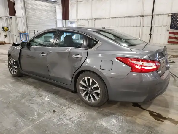 1N4AL3AP8HC212511 2017 NISSAN ALTIMA - Image 2