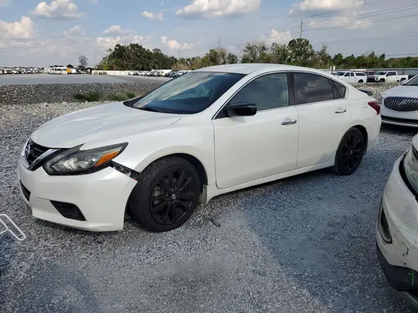 1N4AL3AP8HC215800 2017 NISSAN ALTIMA - Image 1