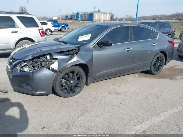 1N4AL3AP8HC216221 2017 NISSAN ALTIMA - Image 2