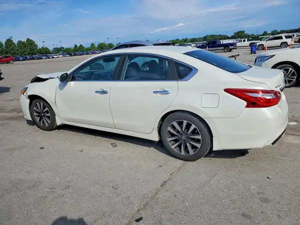 1N4AL3AP8HC216574 2017 NISSAN ALTIMA - Image 2