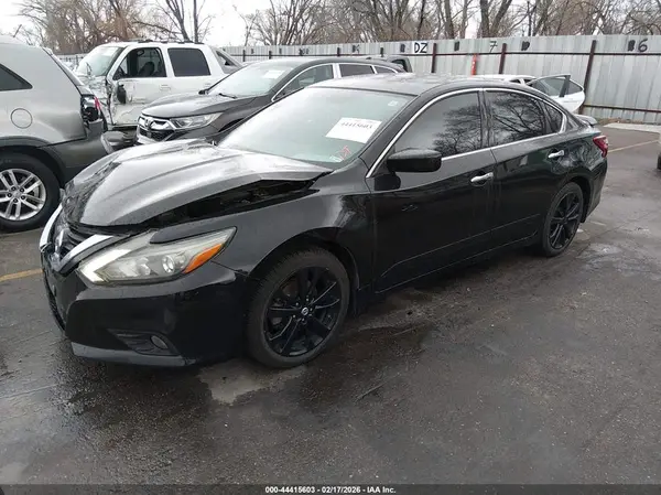 1N4AL3AP8HC217711 2017 NISSAN ALTIMA - Image 2