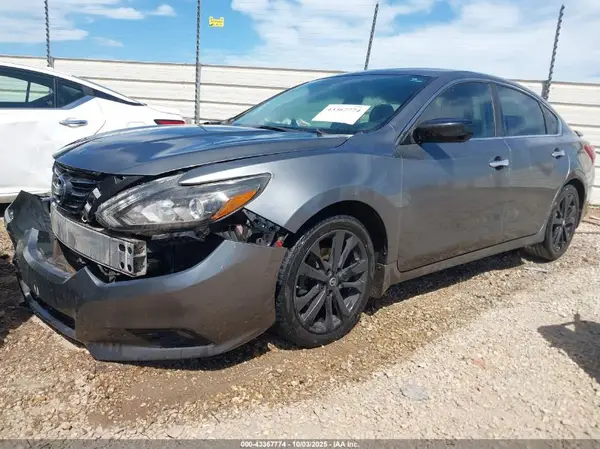 1N4AL3AP8HC218616 2017 NISSAN ALTIMA - Image 2