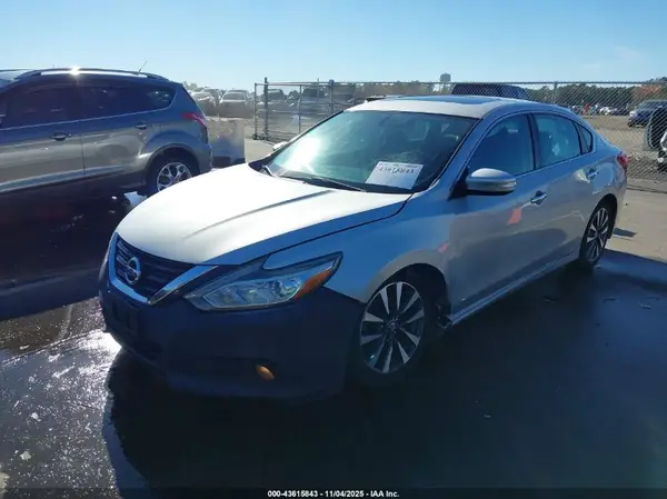 1N4AL3AP8HC221631 2017 NISSAN ALTIMA - Image 2