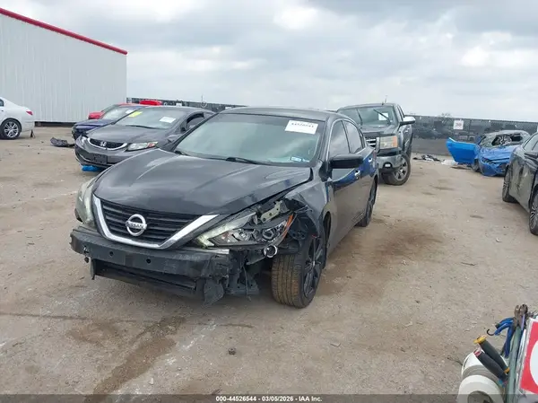 1N4AL3AP8HC222827 2017 NISSAN ALTIMA - Image 2