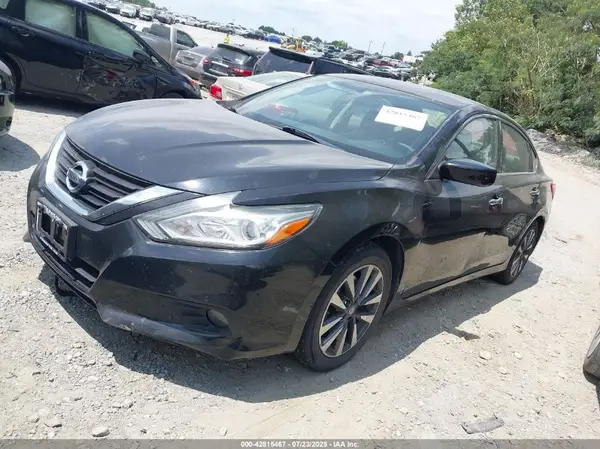 1N4AL3AP8HC223511 2017 NISSAN ALTIMA - Image 2