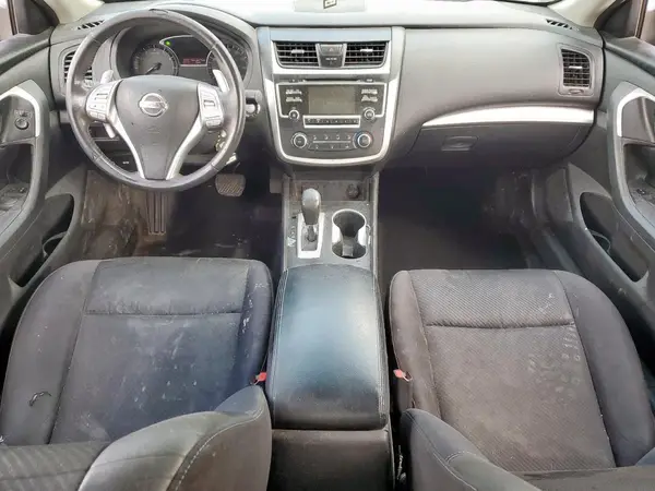 1N4AL3AP8HC224545 2017 NISSAN ALTIMA - Image 8