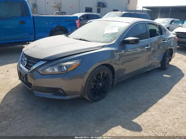 1N4AL3AP8HC225033 2017 NISSAN ALTIMA - Image 2