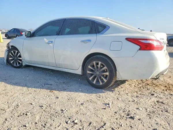 1N4AL3AP8HC227624 2017 NISSAN ALTIMA - Image 2