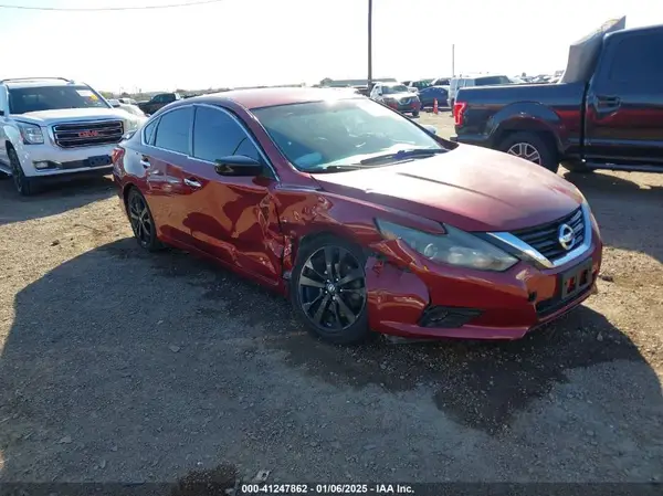 1N4AL3AP8HC228739 2017 NISSAN ALTIMA - Image 1