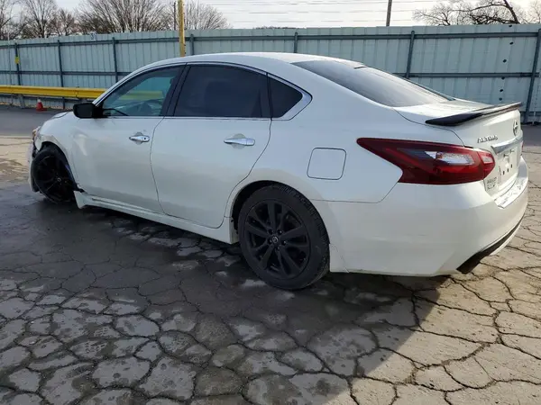 1N4AL3AP8HC229292 2017 NISSAN ALTIMA - Image 2