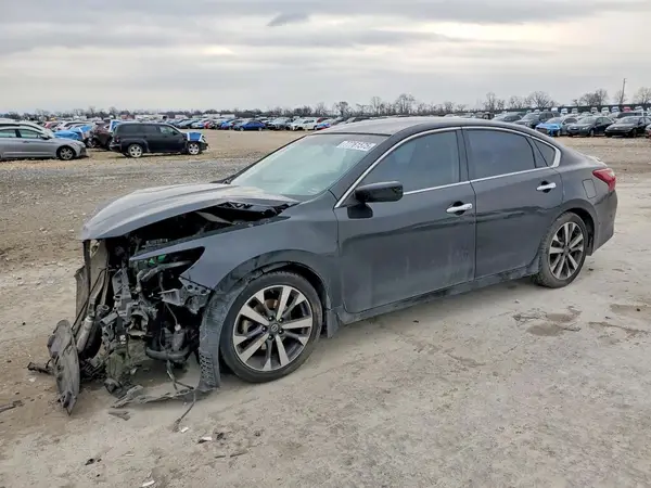 1N4AL3AP8HC230295 2017 NISSAN ALTIMA - Image 1