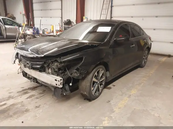 1N4AL3AP8HC232774 2017 NISSAN ALTIMA - Image 2
