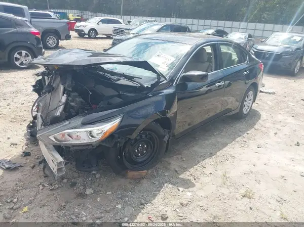 1N4AL3AP8HC233388 2017 NISSAN ALTIMA - Image 2