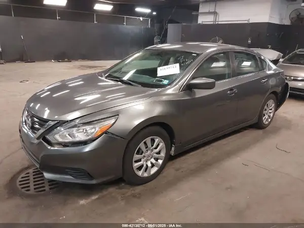 1N4AL3AP8HC235609 2017 NISSAN ALTIMA - Image 2