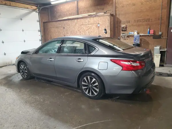 1N4AL3AP8HC235657 2017 NISSAN ALTIMA - Image 2