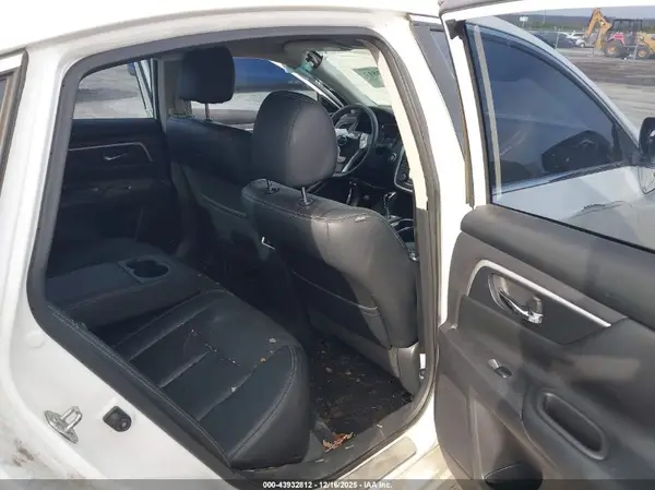 1N4AL3AP8HC237909 2017 NISSAN ALTIMA - Image 8